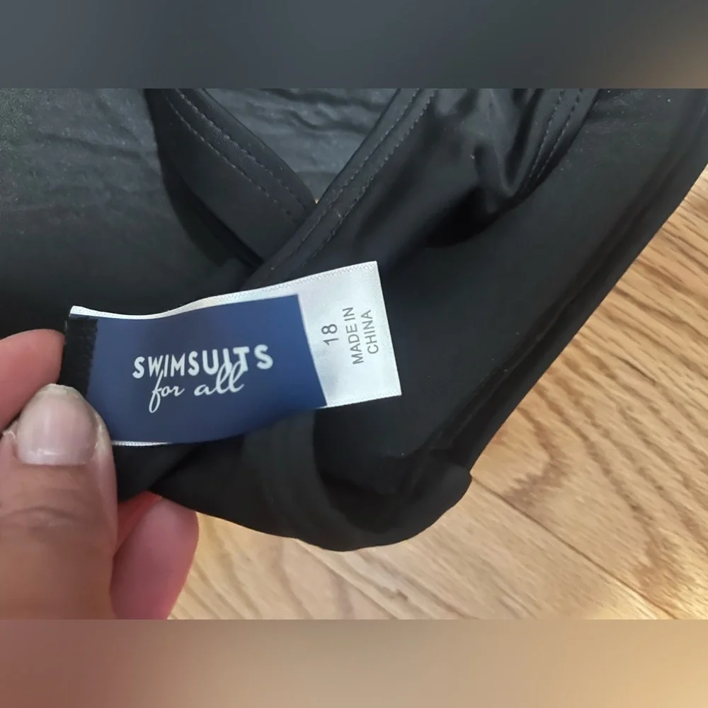 Swimsuits For All Black Bikini Top - Picture 8 of 9